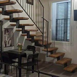 https://porta-merlonia-house.emilia-romagnahotels.net